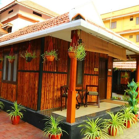 Guruvayur Heritage By Nexstay Екстериор снимка