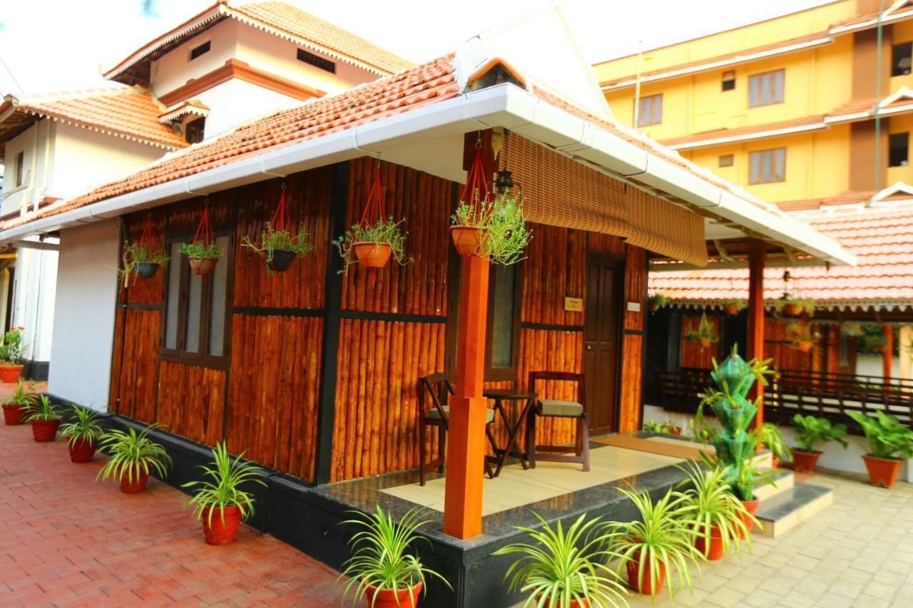 Guruvayur Heritage By Nexstay Екстериор снимка